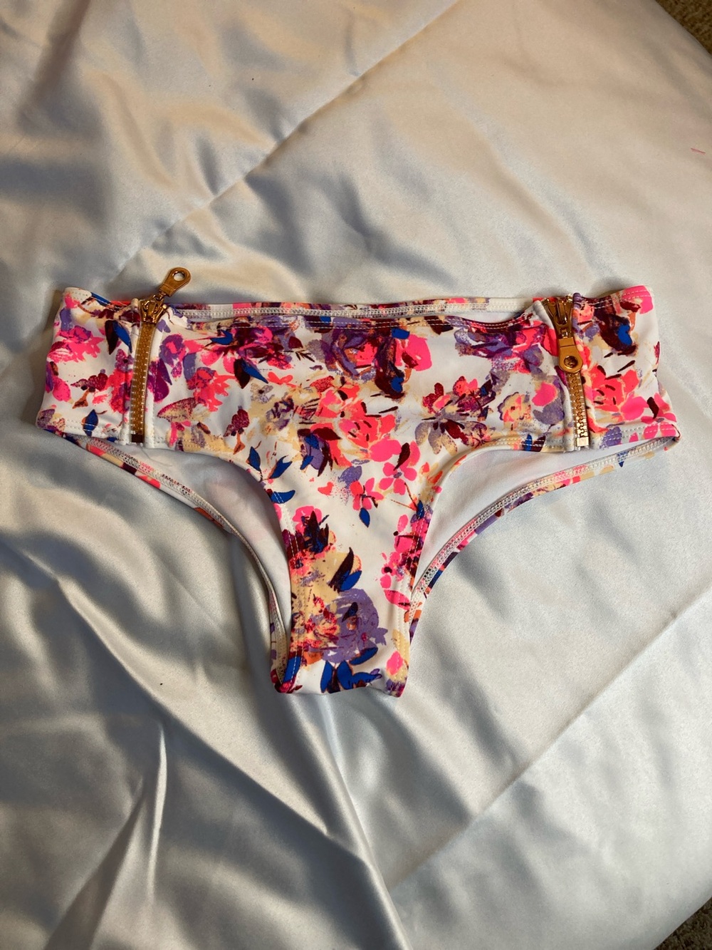 H&M White Bikini Bottoms with Pink & Purple Floral Print and Gold Zips